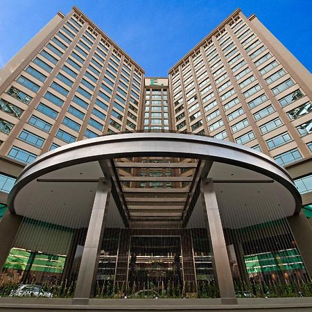 吉隆坡颐思殿酒店 八打灵再也 外观 照片 The entrance of the hotel