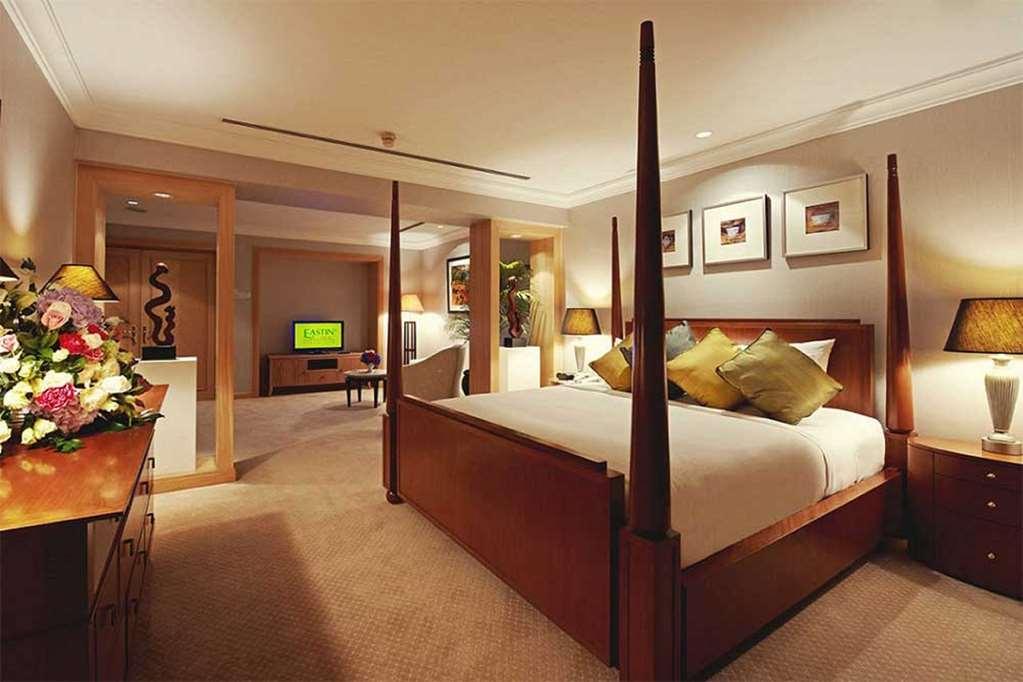 吉隆坡颐思殿酒店 八打灵再也 客房 照片 A suite at the Mandarin Oriental, London