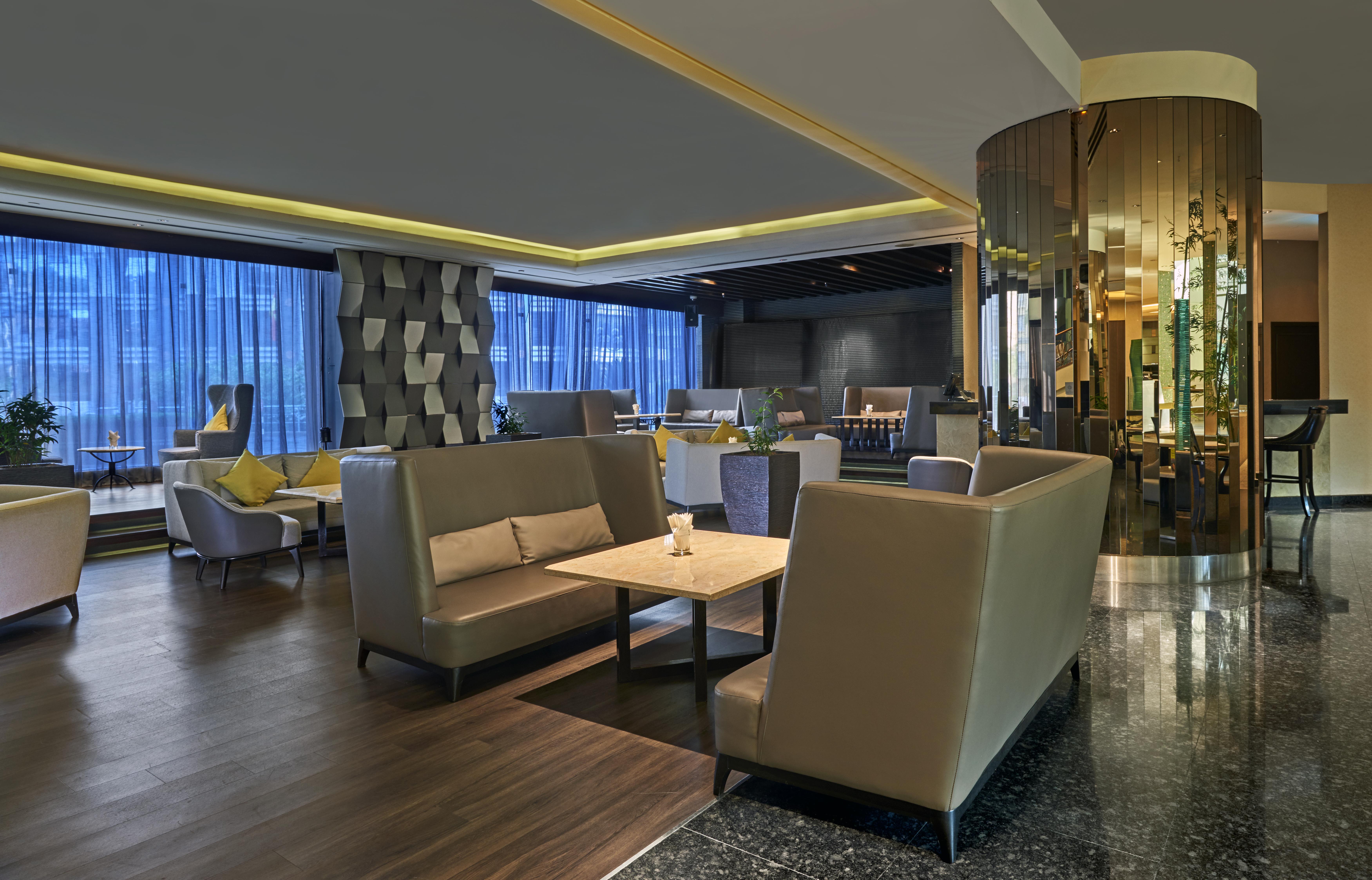 吉隆坡颐思殿酒店 八打灵再也 外观 照片 The Lounge at the airport