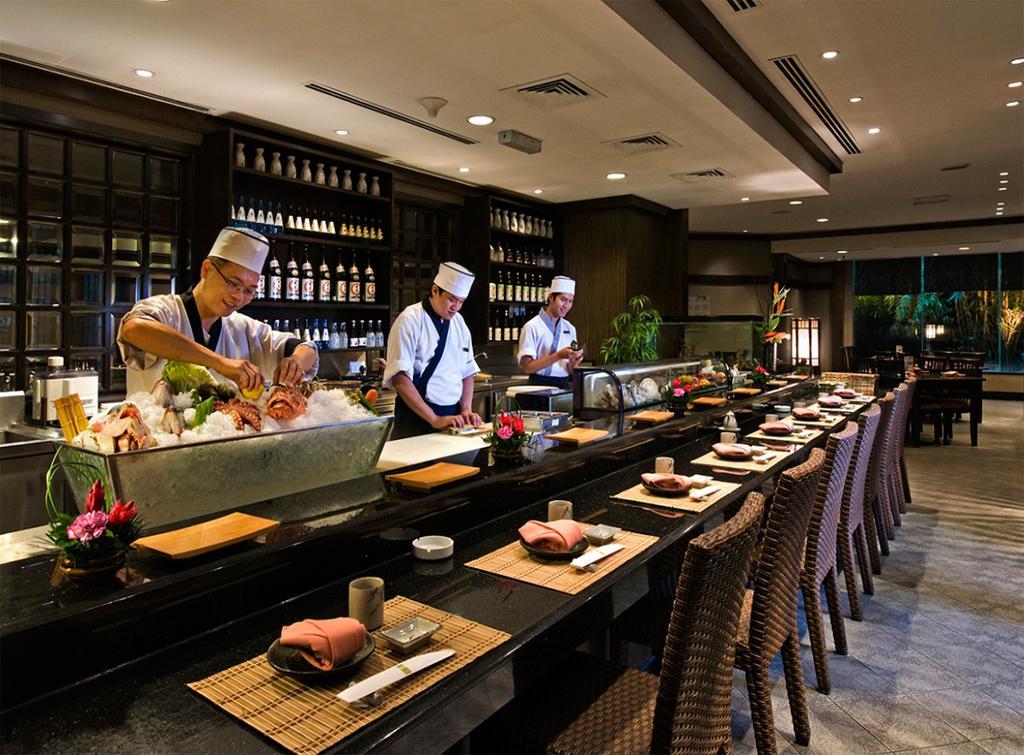吉隆坡颐思殿酒店 八打灵再也 外观 照片 Sushi restaurant in Kuala Lumpur, Malaysia