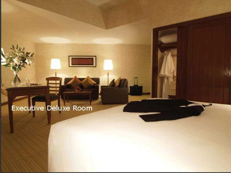 吉隆坡颐思殿酒店 八打灵再也 外观 照片 Executive Deluxe Room